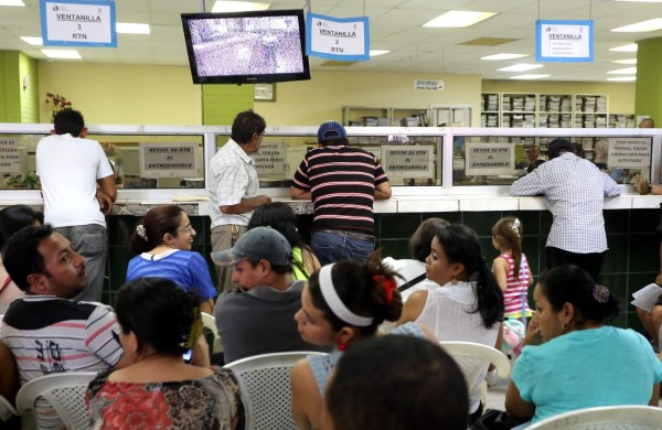 Solicitar servicio eléctrico y RTN, los trámites más tediosos