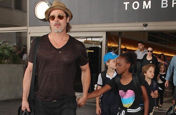 Brad Pitt ve por primera vez a sus hijos