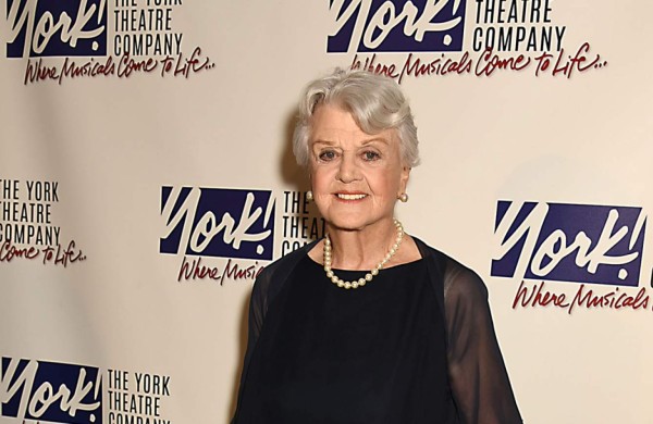 Angela Lansbury culpa, en parte, a las mujeres tras ser acosadas y violadas