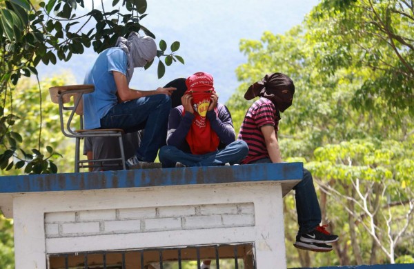 Entre hoy y mañana desalojan la Unah-vs