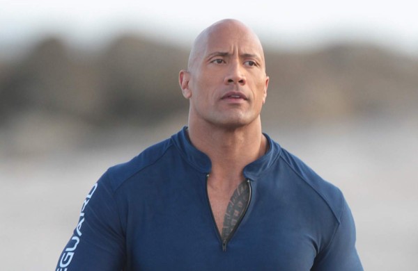 Dwayne Johnson explota contra sus colegas