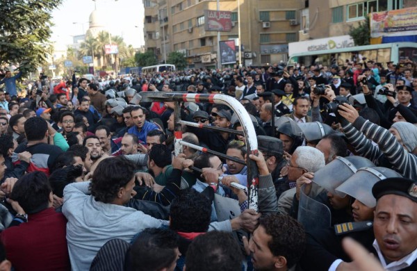 'La explosión ha sido tremenda, había cadáveres esparcidos' por la iglesia