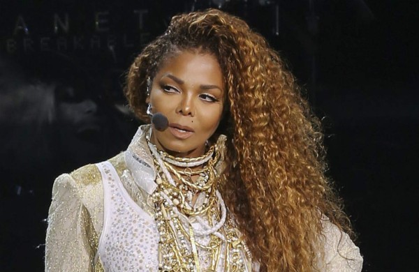 Janet Jackson confirma su divorcio y asegura que está 'en manos de Dios'