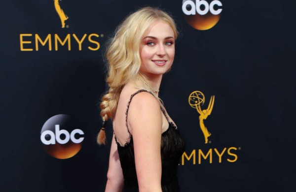 Sophie Turner descubrió el sexo en 'Juego de Tronos'  