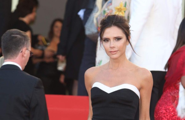 Victoria Beckham se arrepiente de haberse operado el pecho