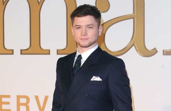 Taron Egerton: 'Sí, me siento solo. Muchísimo'