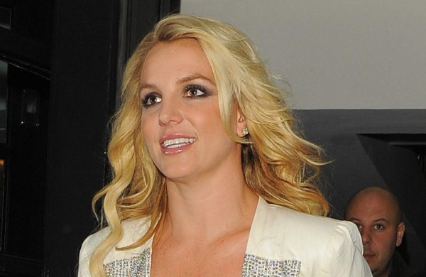 Britney Spears es 'como una madre' para su hermana