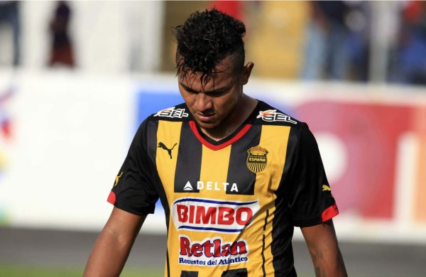 Mario Martínez: 'Pido disculpas, me deje llevar por enojo contra el árbitro'