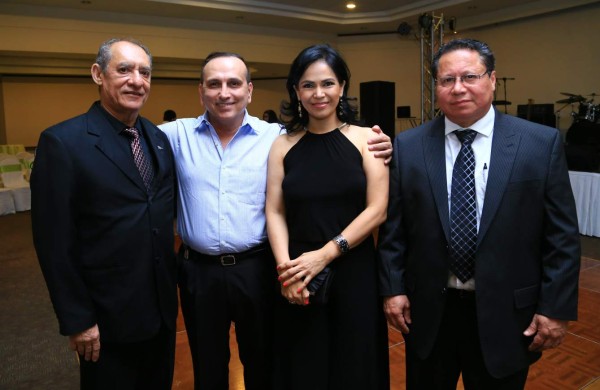 Homenaje al doctor Miguel Ángel Aguiluz