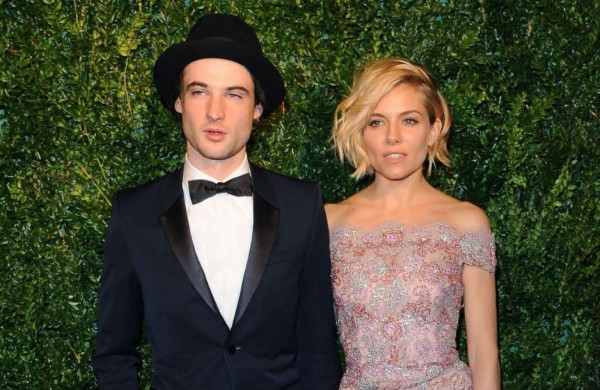 Sienna Miller rompe su compromiso con Tom Sturridge