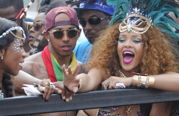 Rihanna tiene la aprobación para un romance con Lewis Hamilton