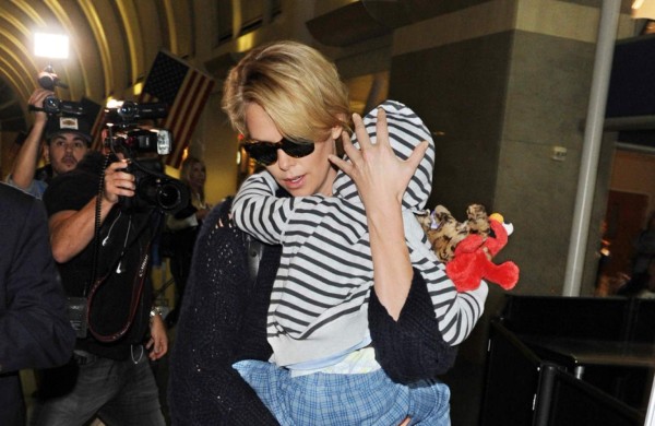 Charlize Theron: mejor actriz gracias a la maternidad