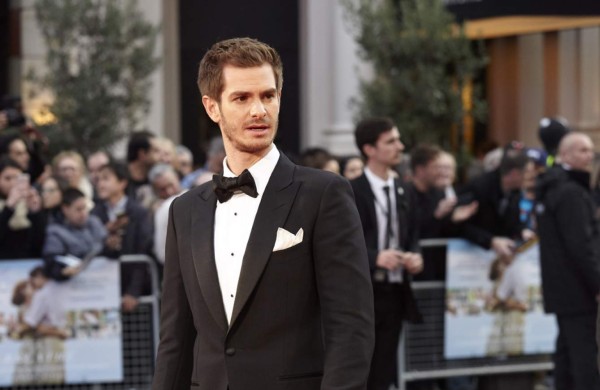 Andrew Garfield no descarta enamorarse de otros hombres