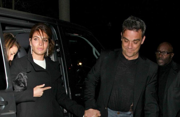 Demandan a Robbie Williams por acoso sexual&nbsp;&nbsp;