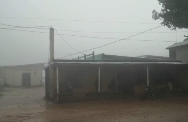 Lluvias del huracán Iota ya afectan varios sectores de Honduras