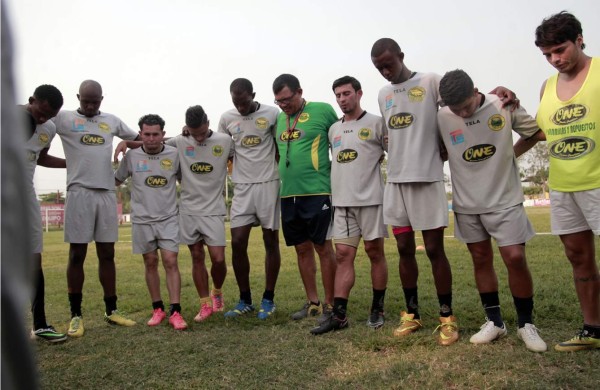 Parrillas One separa a siete jugadores tras descender