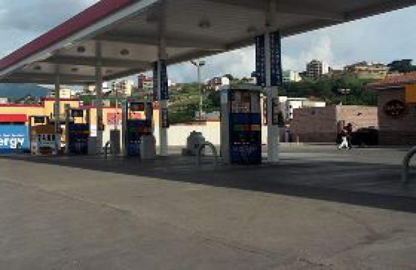 Niegan Petroleras desabastecimiento de combustibles