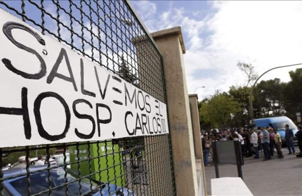 Empeora salud de enfermera con ébola en España