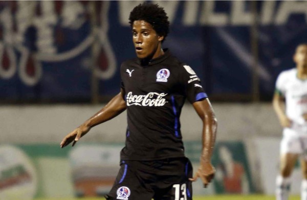 Carlos Pavón Jr. y su debut agridulce con el Olimpia