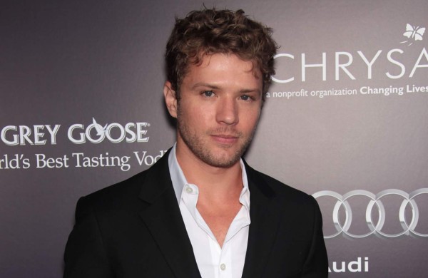 Así responde Ryan Phillippe a quien le llamó 'viejo'   