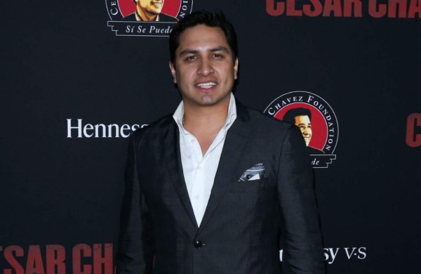 Julión Álvarez admite ser un consentido de mamá