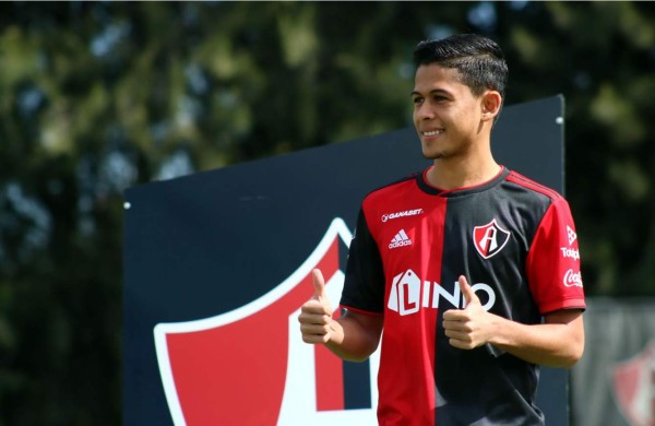 Cristian Cálix es presentado de manera oficial por el Atlas de México