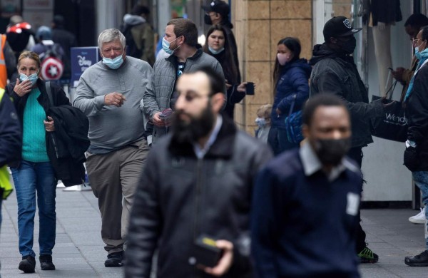 Variante delta obliga a empresas de EEUU a reconsiderar planes de regreso a la oficina