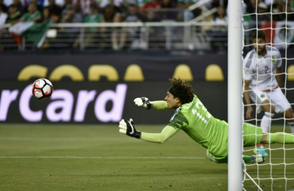 'Memo' Ochoa sufre insulto de afición mexicana