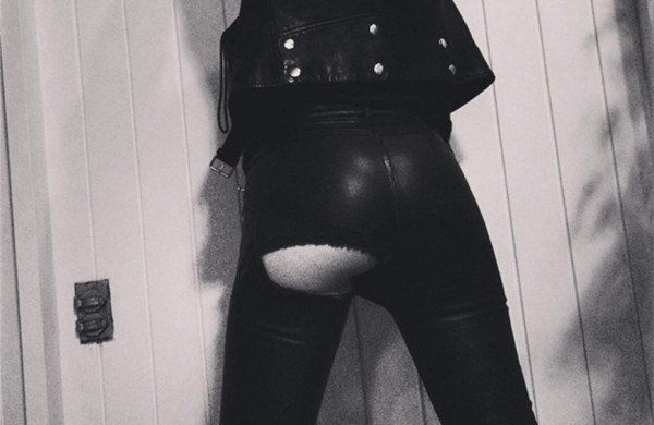 Rumer Willis sufre un embarazoso percance en sus pantalones