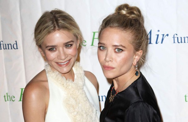 Empresa de Mary-Kate y Ashley Olsen es demandada por 'explotar y no pagar' a sus becarios