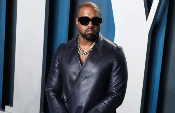 Kanye West deja de seguir a las hermanas de Kim Kardashian en Instagram