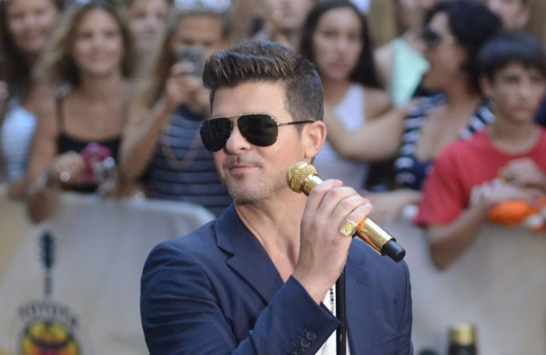 Robin Thicke admite que no escribió 'Blurred lines'