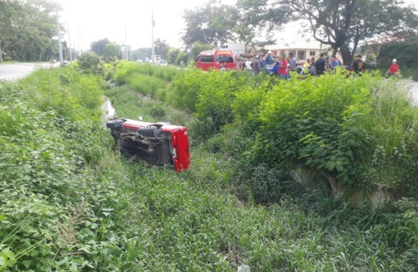 Exfutbolista Carlos Oliva se accidenta en San Pedro Sula