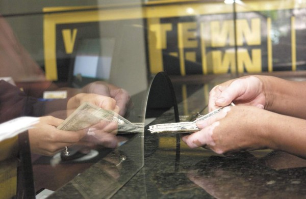 En 8.8% crecieron flujos de remesas familiares en 2015