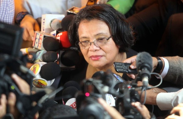 Rectora de la Unah descarta renunciar