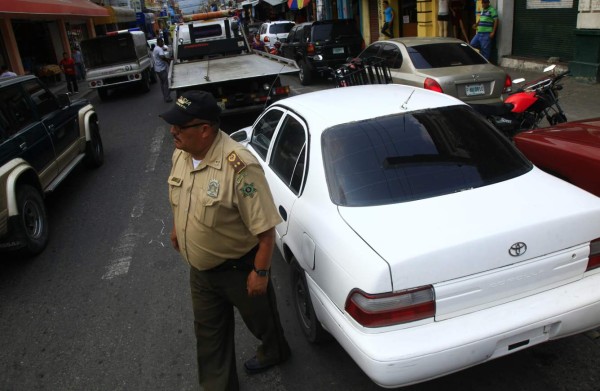 Proceso de contratación de grúas en San Pedro Sula genera controversia