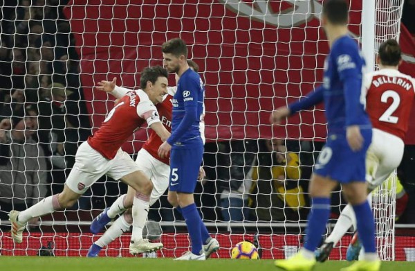 Arsenal desarmó y doblegó al Chelsea