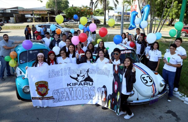 Entrada de la clase 2017 de la Happy New Dawn