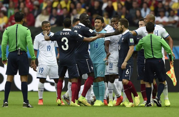 La agresividad de Wilson Palacios mete en problemas a Honduras