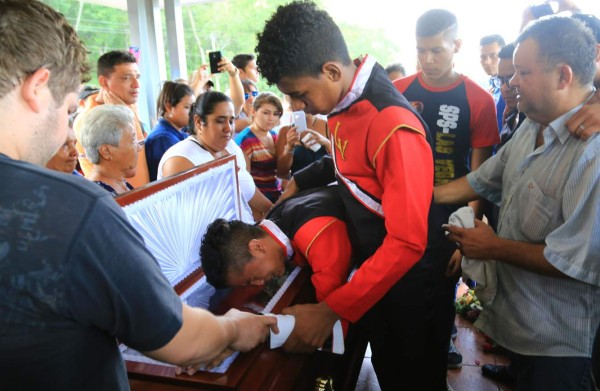 Se fue el colocho al ritmo de su tarola
