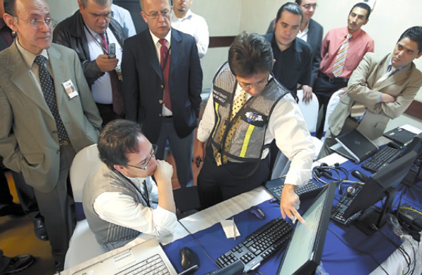 Sistemas del TSE pasan la prueba en último simulacro