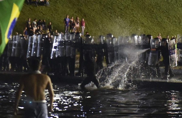Masiva protesta en Brasil contra Rousseff y Lula