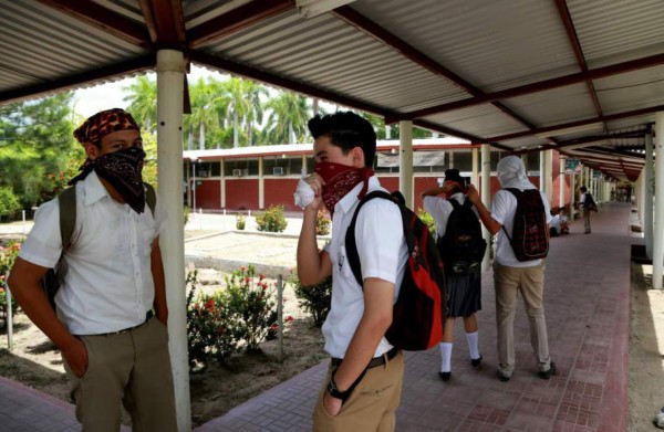 Tomado amanece el instituto JTR en San Pedro Sula