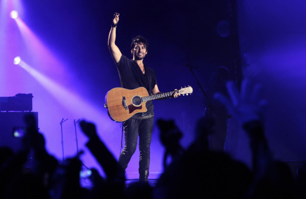 La Ley emocionó al público con su regreso a los escenarios