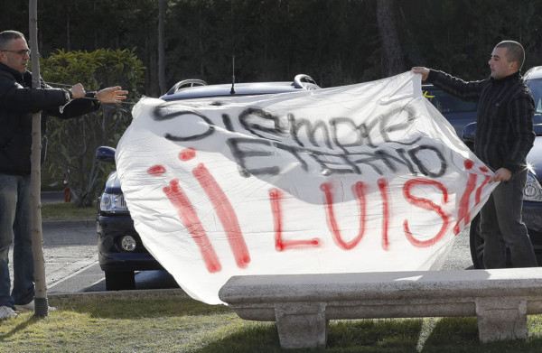 Luis Aragonés recibe un multitudinario adiós del mundo del fútbol