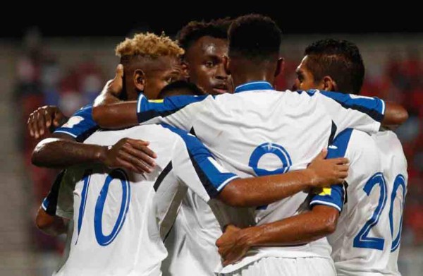 Selección de Honduras anuncia convocatoria para enfrentar a Emiratos Árabes Unidos