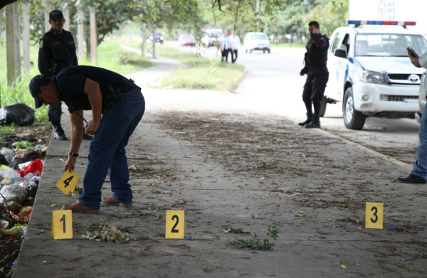 Raptan y ultiman a balazos a una pareja