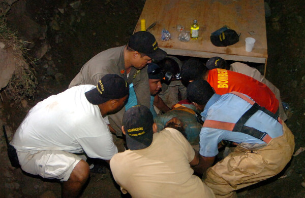 Los ángeles vestidos de caqui que salvaron a Luis