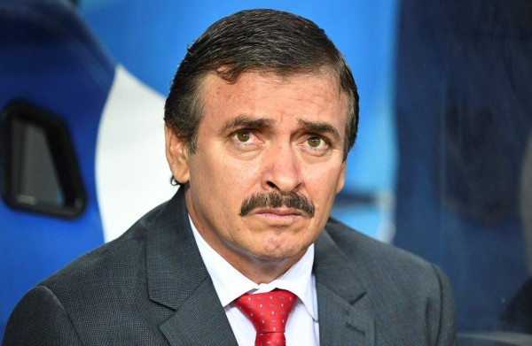 Costa Rica anuncia salida del entrenador Óscar Ramírez