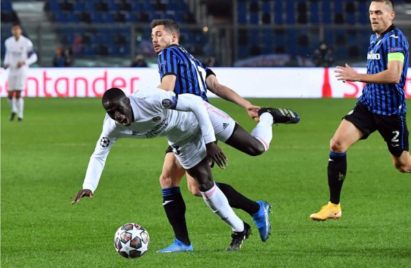 Golazo de Mendy tumba al Atalanta y acerca al Real Madrid a cuartos de Champions League